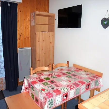 Apartamento Au Pied De La Télécabine Avec Balcon - Fr-1-573-73 *